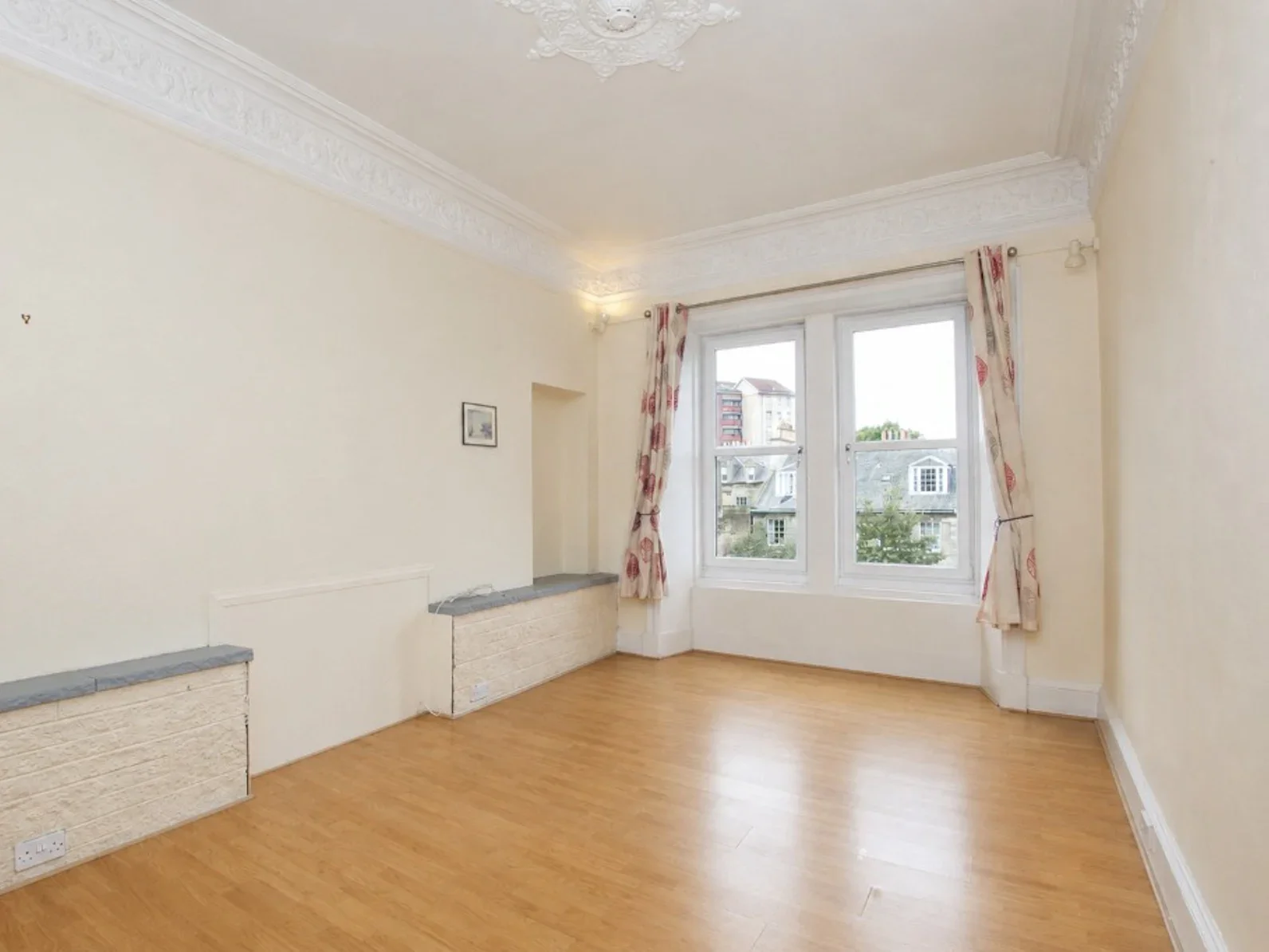 Flat Leith Walk in City of Edinburgh