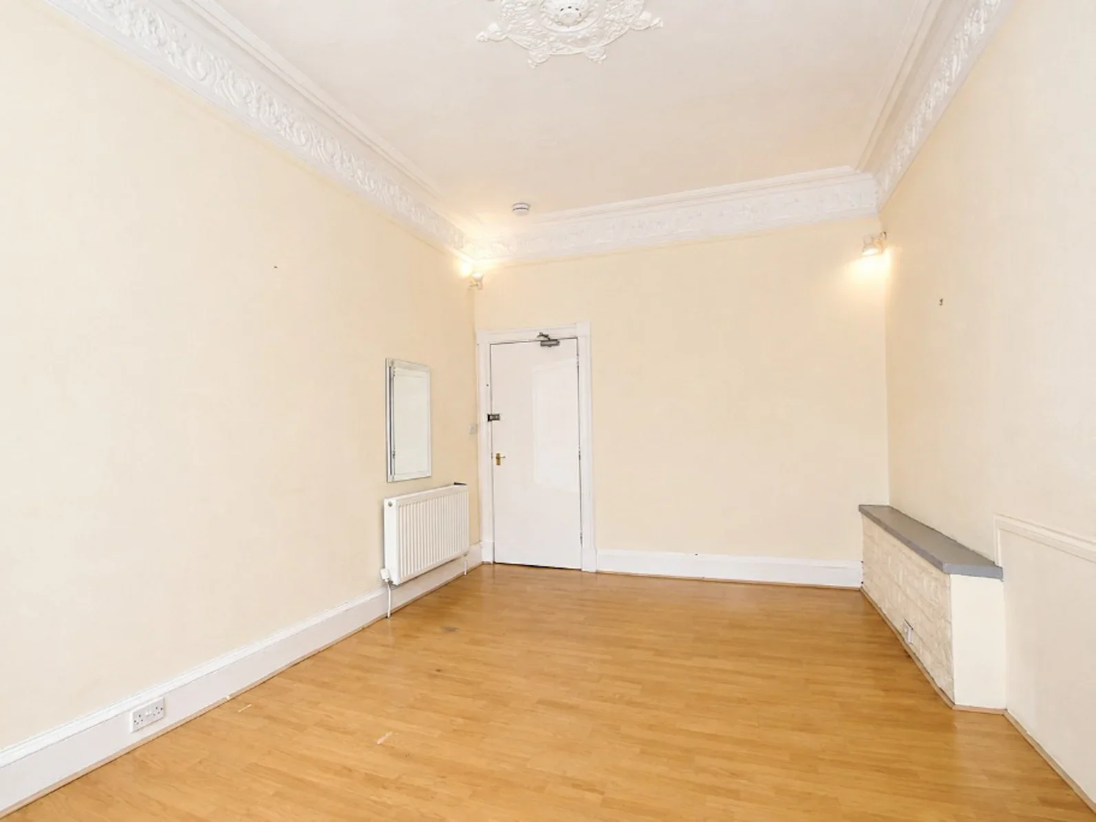 Flat Leith Walk in City of Edinburgh