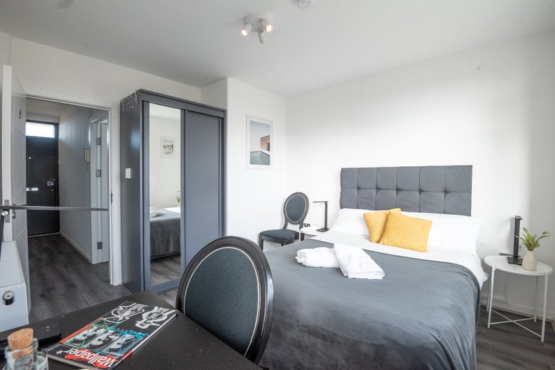 Room Patmore Street in Greater London