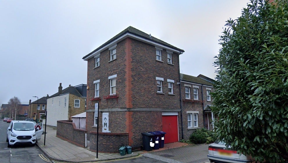 House Alders Close in Greater London