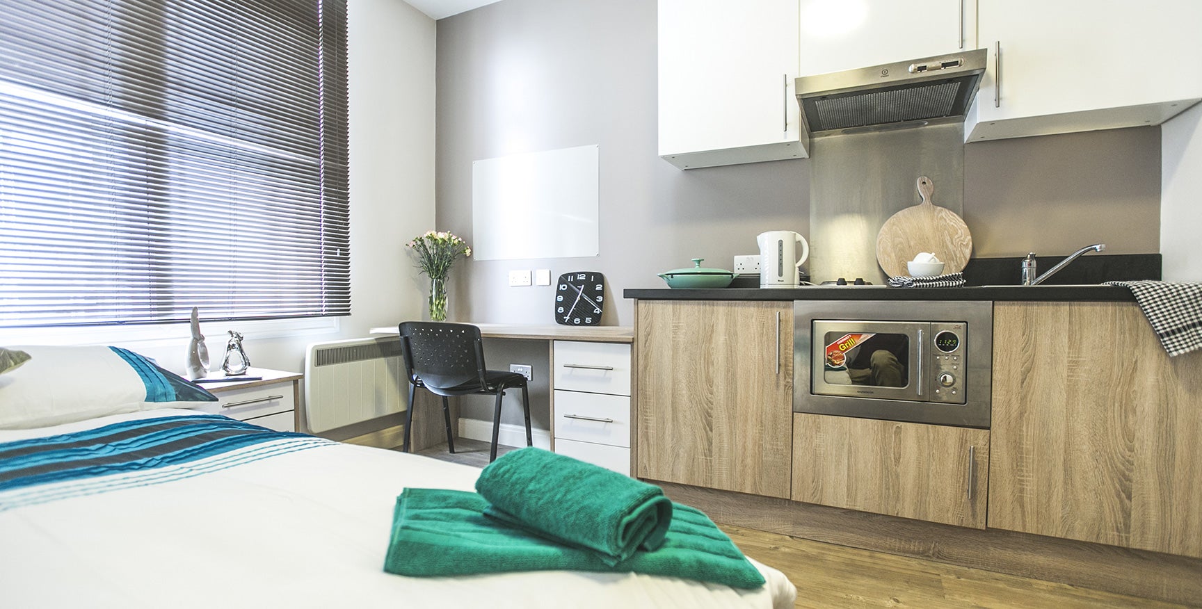 Room Queen Street in Bolton