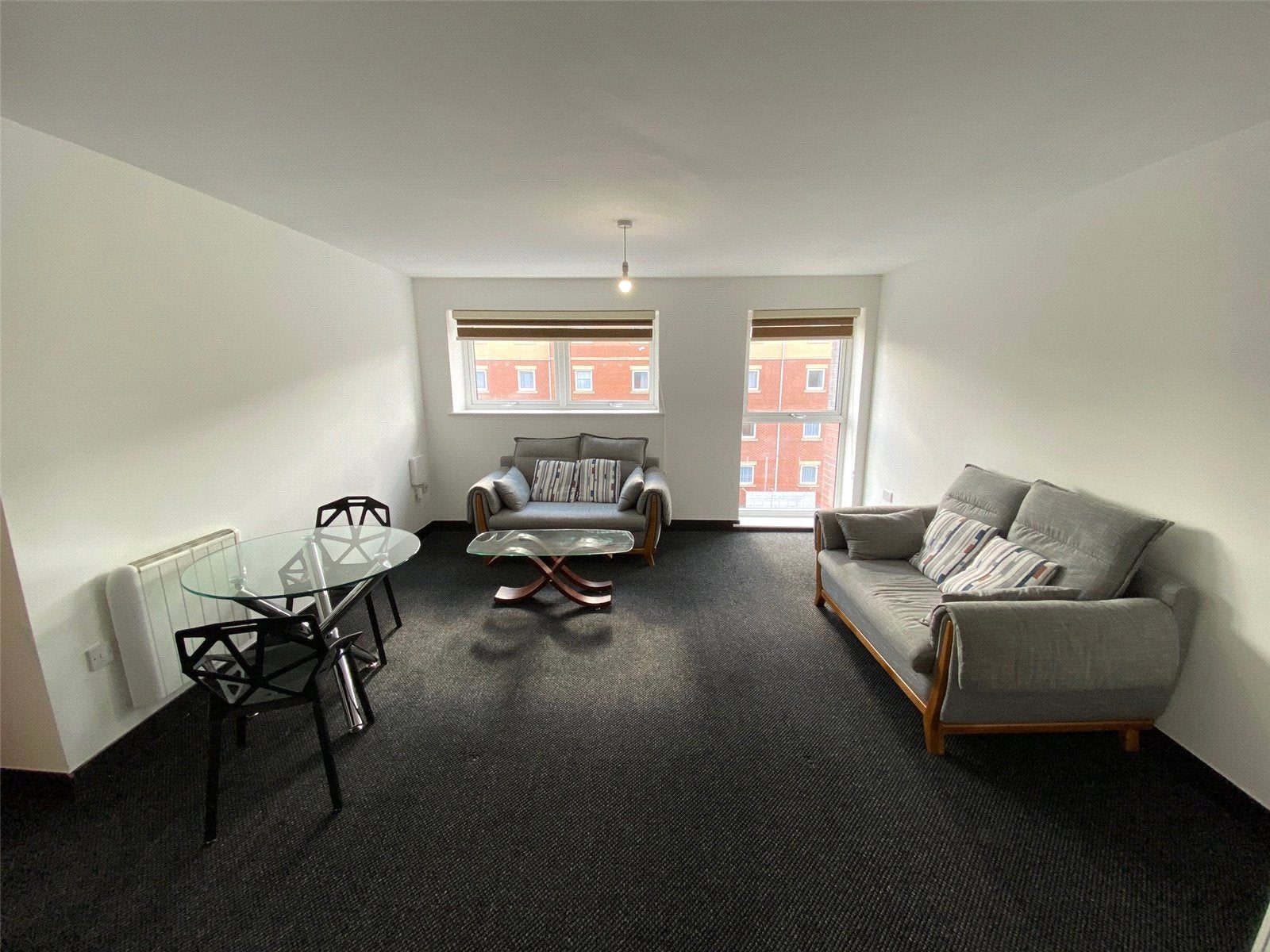 Flat Wilmslow Road in Manchester