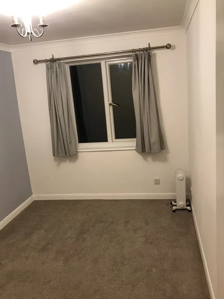 Flat Whitelands Road in High Wycombe