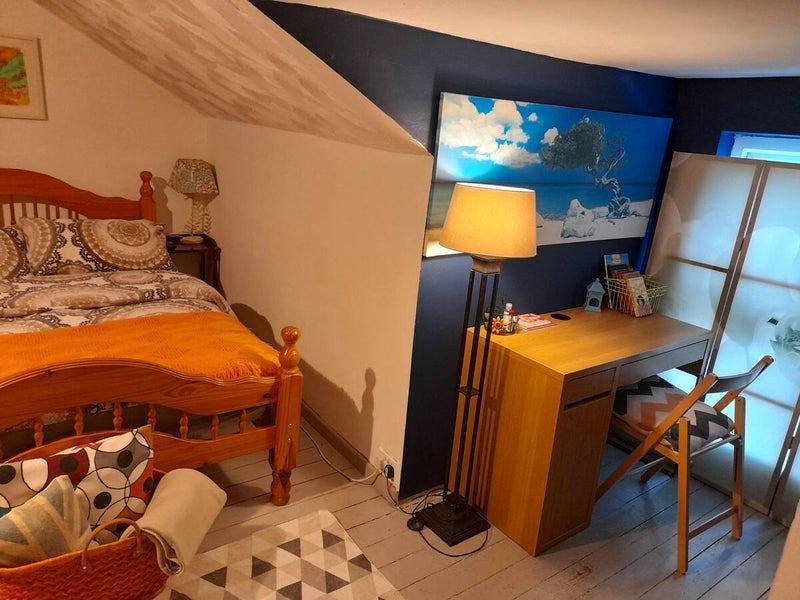 Room Tong Road in Leeds