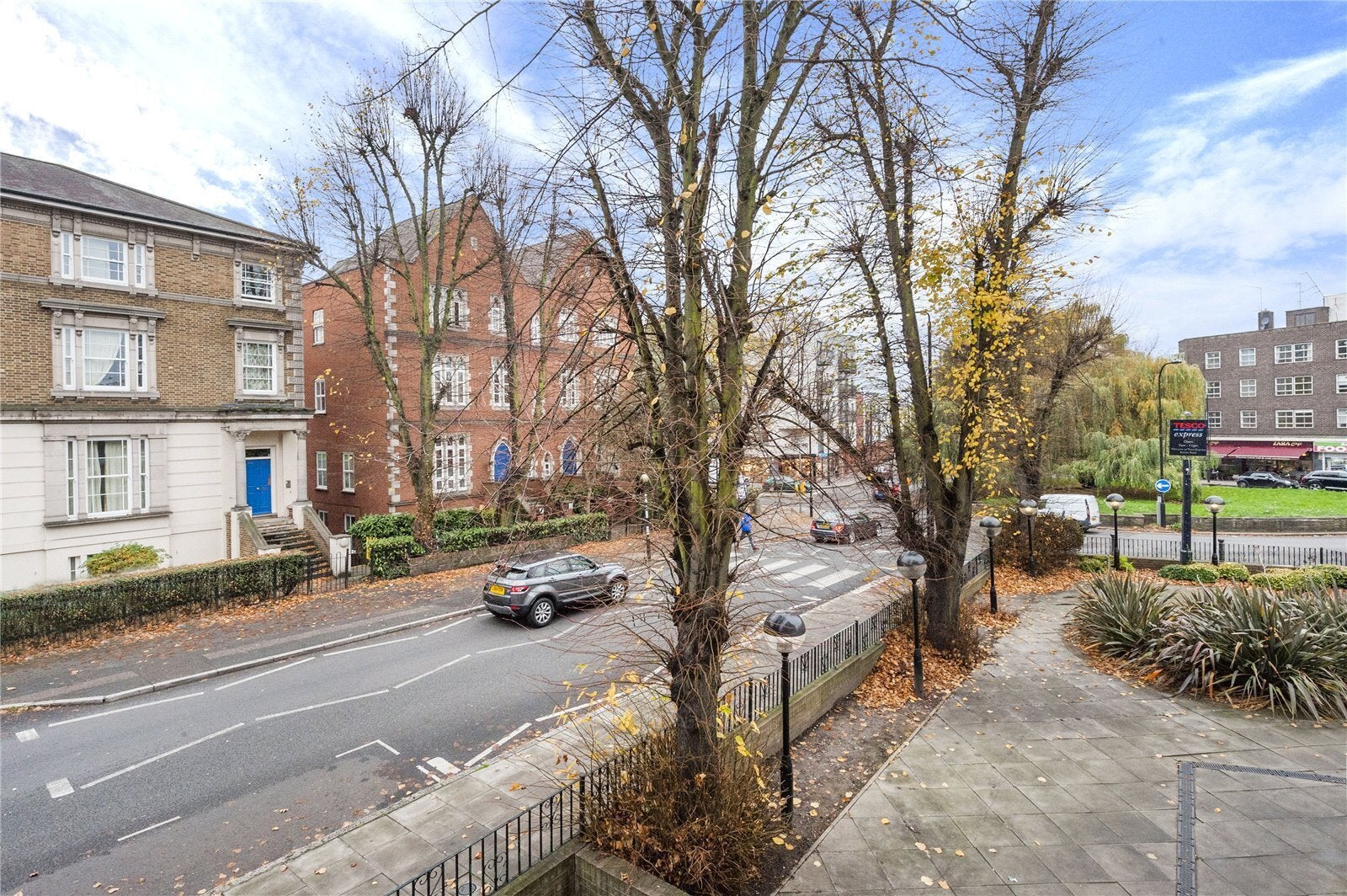 Flat Belsize Road in Greater London