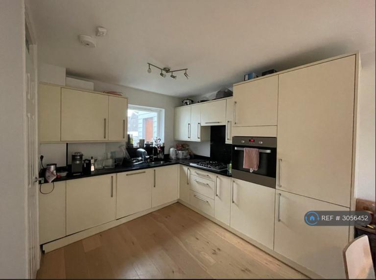 House Millson Close in Greater London