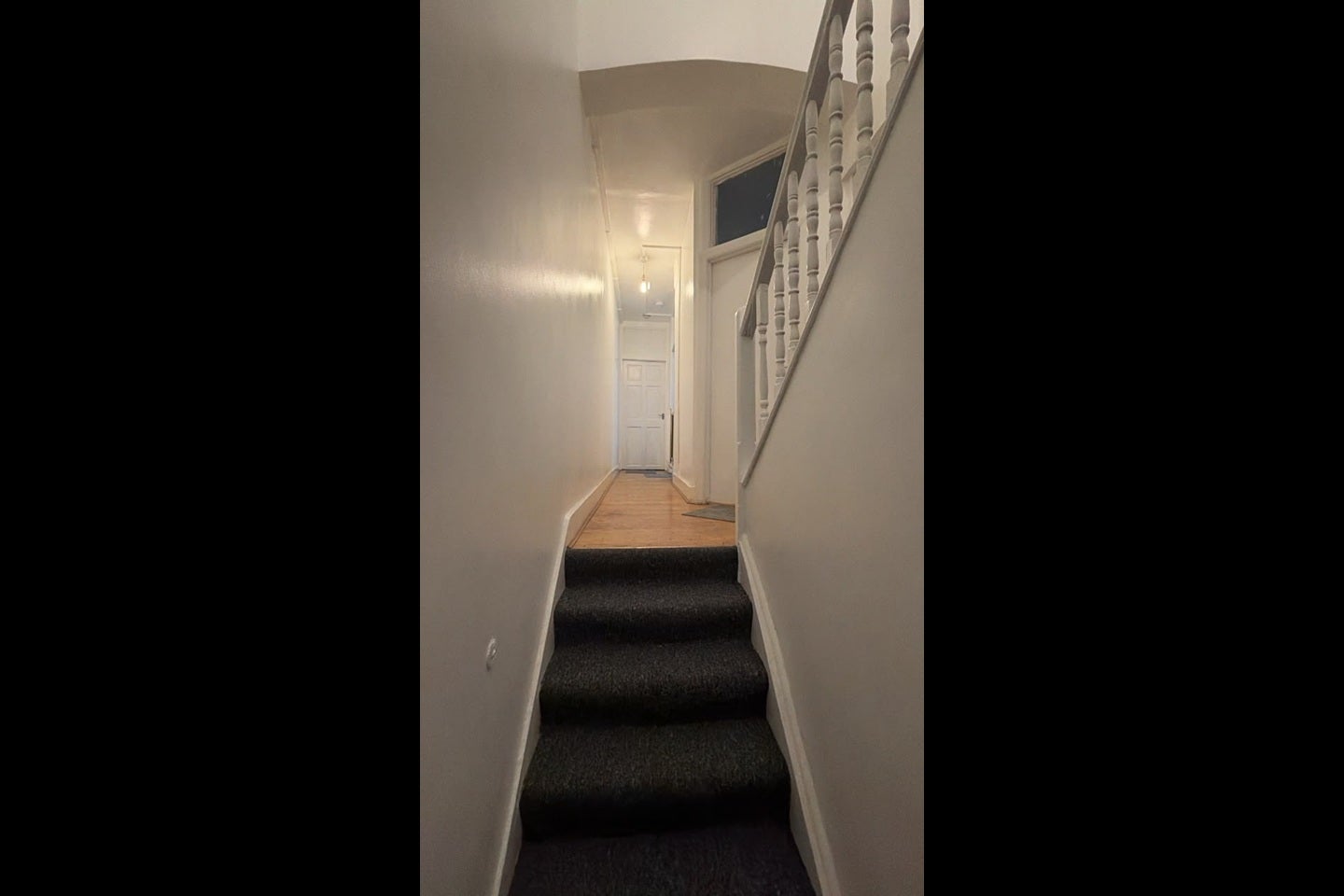 Room Dawson's Hill Footpath (Dunstan's Road to Ladlands) in Greater London