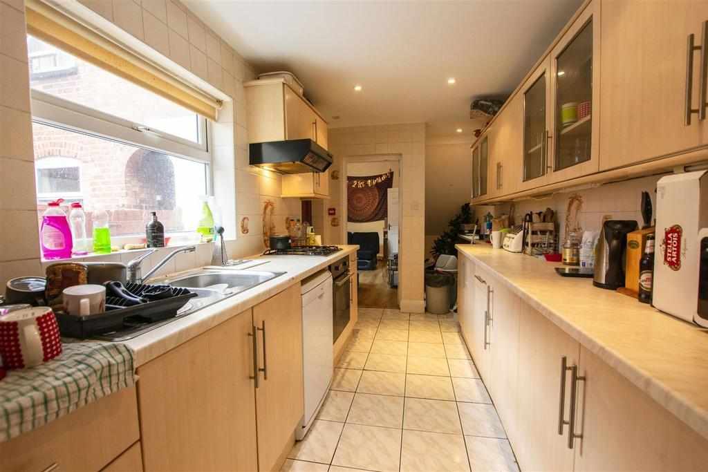Flat Heeley Road in Birmingham
