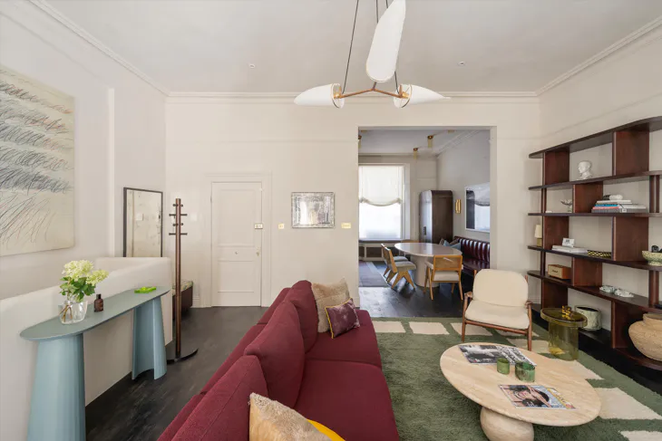 Flat Ladbroke Gardens in Greater London