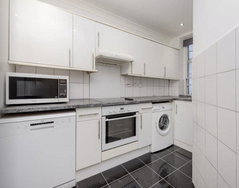 Flat Seymour Street in City of Westminster