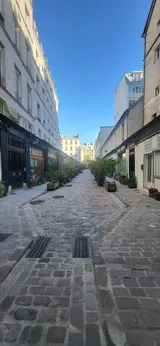 Flat Rue du Faubourg Saint-Denis in Paris