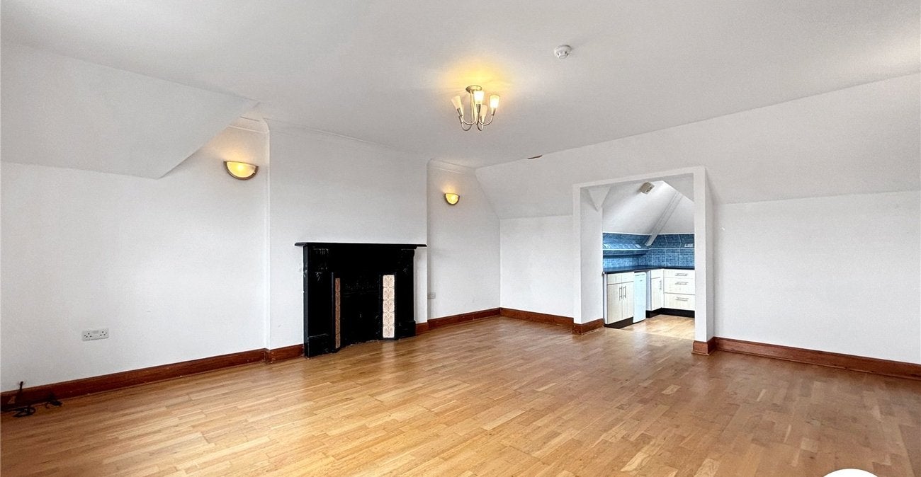 Flat Maidstone Road in Tonbridge and Malling