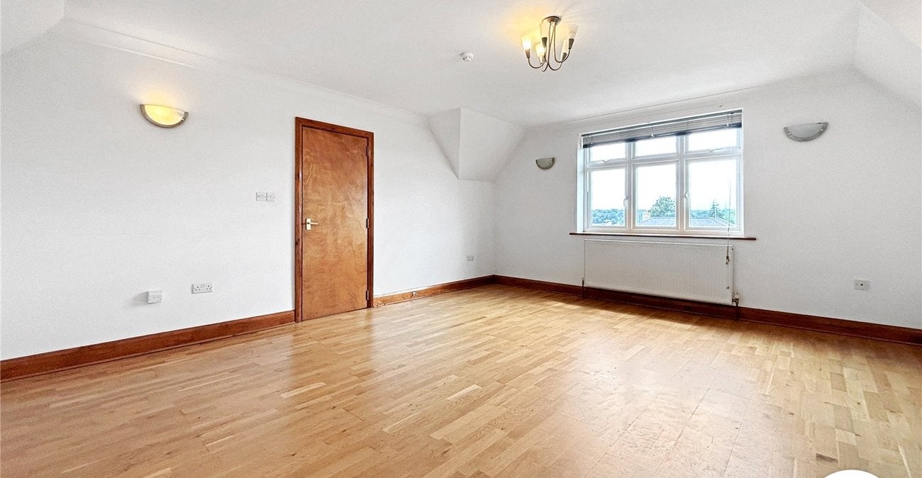 Flat Maidstone Road in Tonbridge and Malling
