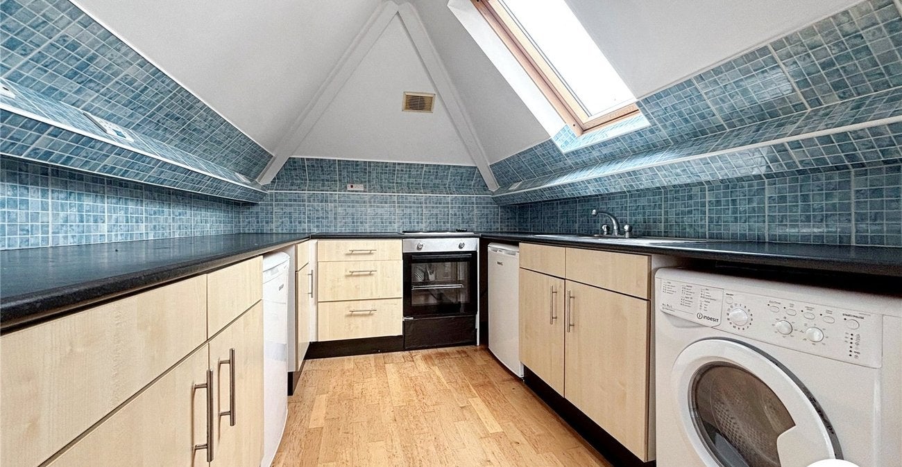 Flat Maidstone Road in Tonbridge and Malling