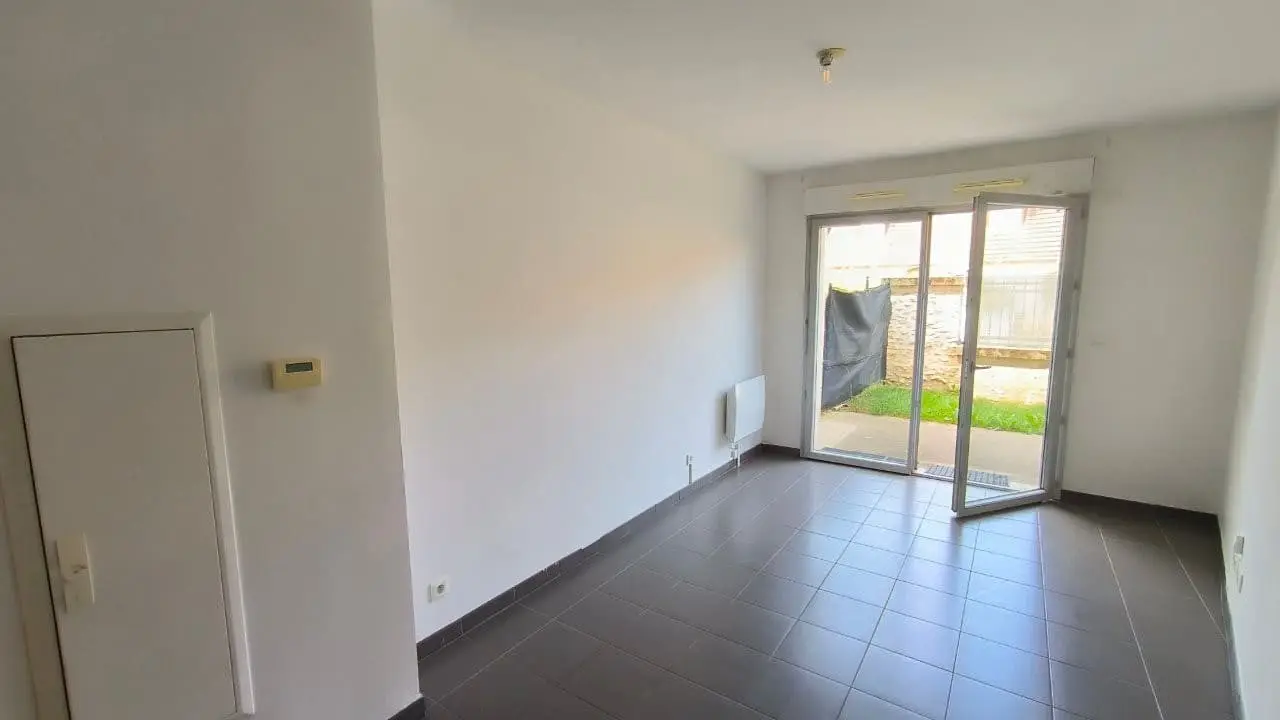 Flat Rue de l'Étang in Dourdan