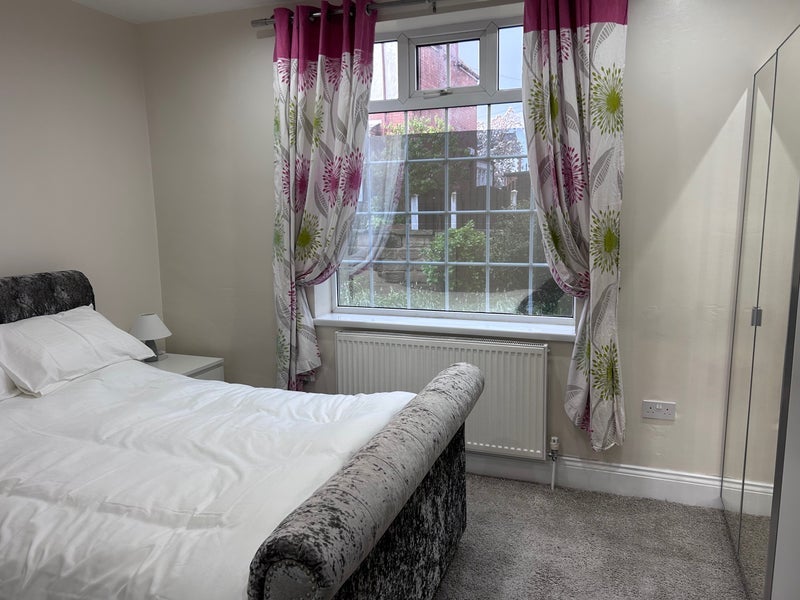 Room First Avenue in Royston