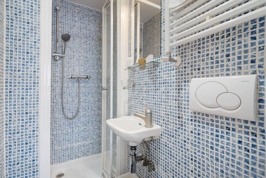 Flat North Gower Street in Greater London