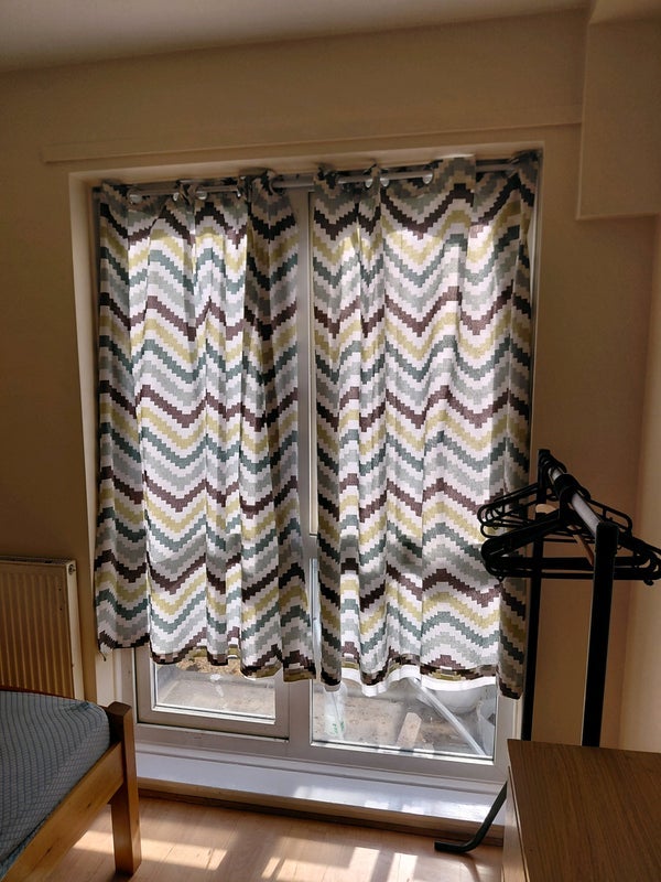 Room Creswick Walk in Greater London