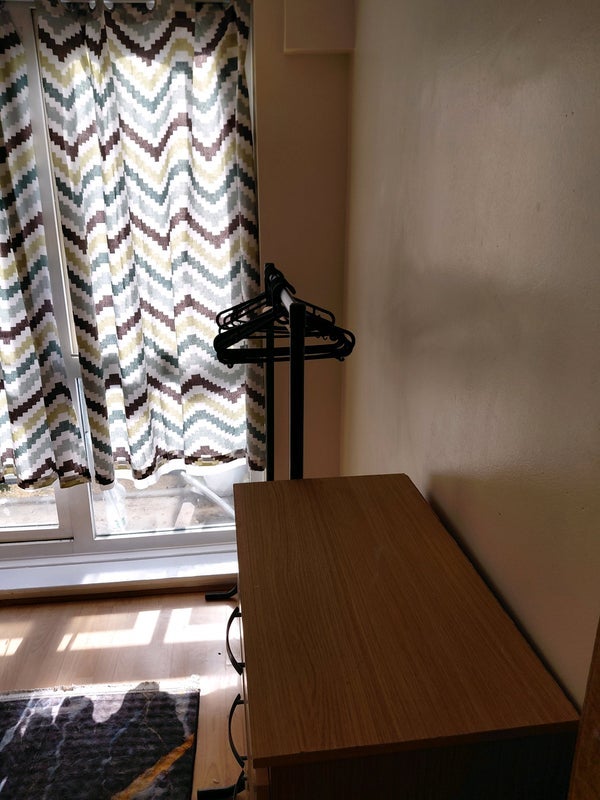 Room Creswick Walk in Greater London