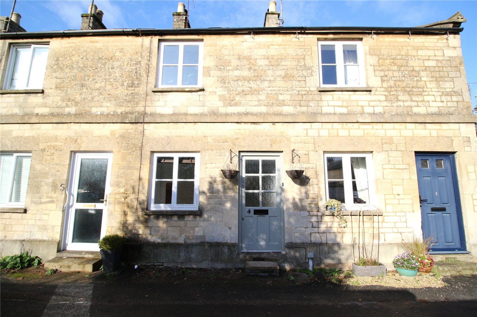 House Chester Crescent in Cotswold District