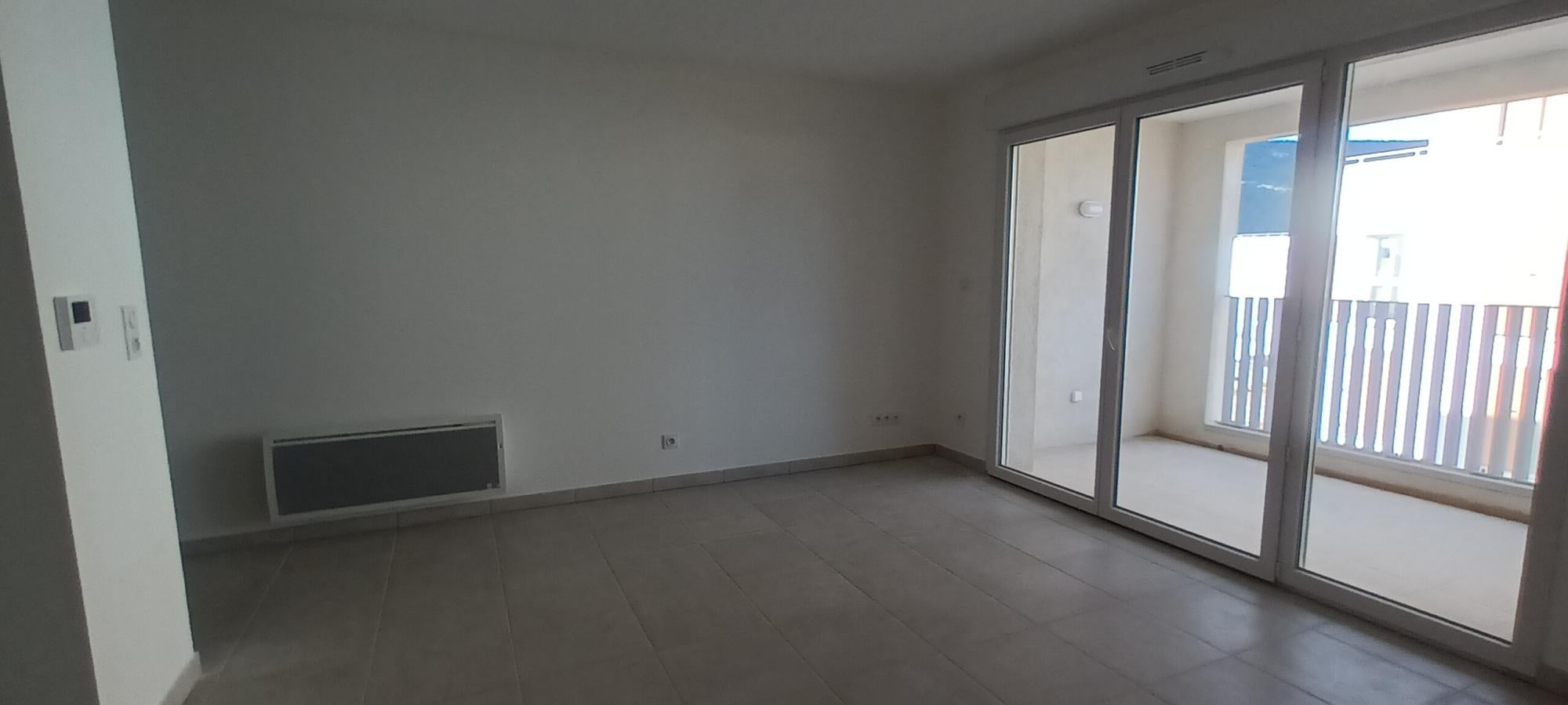 Flat Rue rené Char in Solliès-Pont