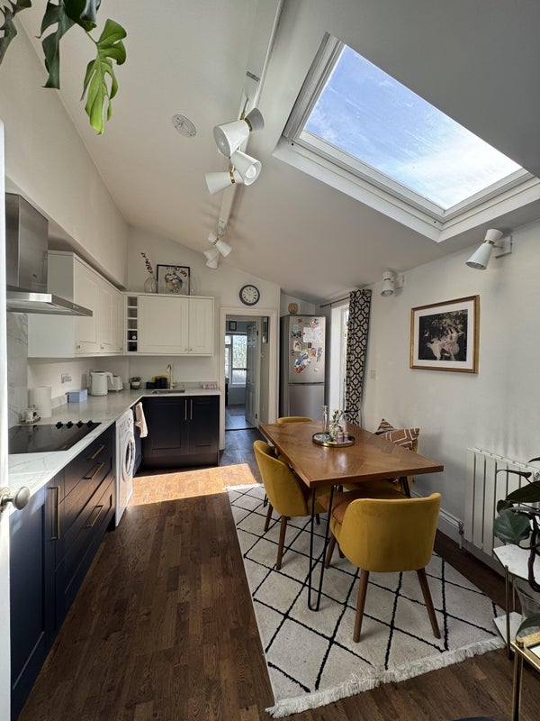 Room Trinity Road in Greater London