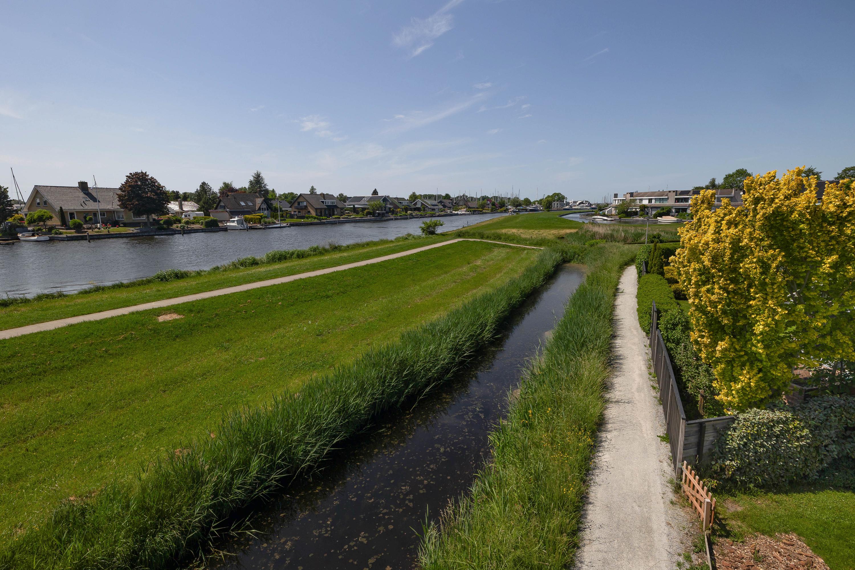 Twee-onder-één-kap te koop: Heegermeerstraat 14, Lemmer