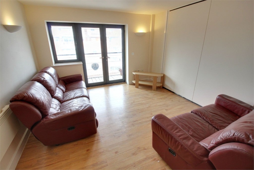Flat Graston Close in Birmingham