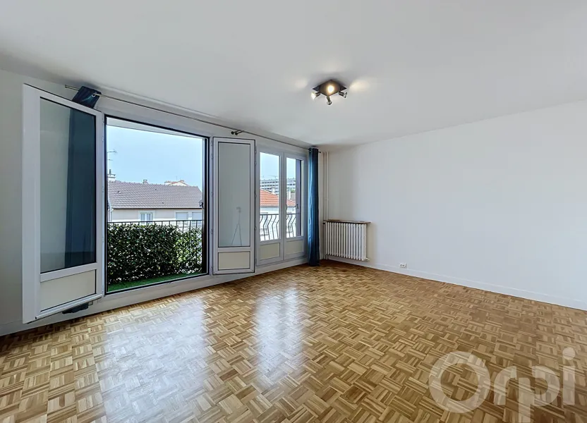 Flat Rue Eugène Sue in Maisons-Alfort