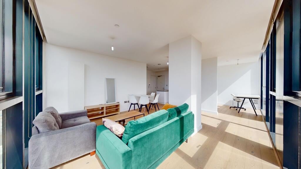 Flat Highgate Hill in Greater London