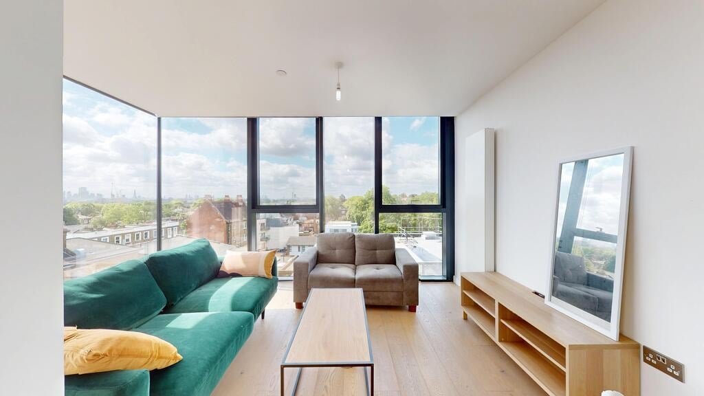 Flat Highgate Hill in Greater London