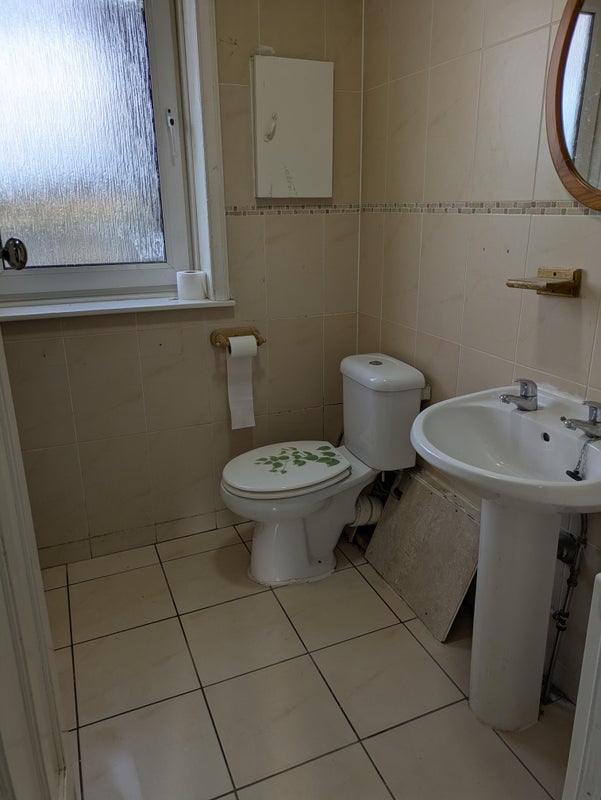 Room Wardieburn Drive in City of Edinburgh