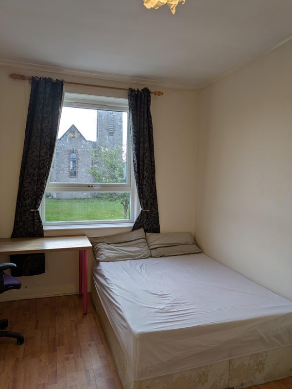 Room Wardieburn Drive in City of Edinburgh