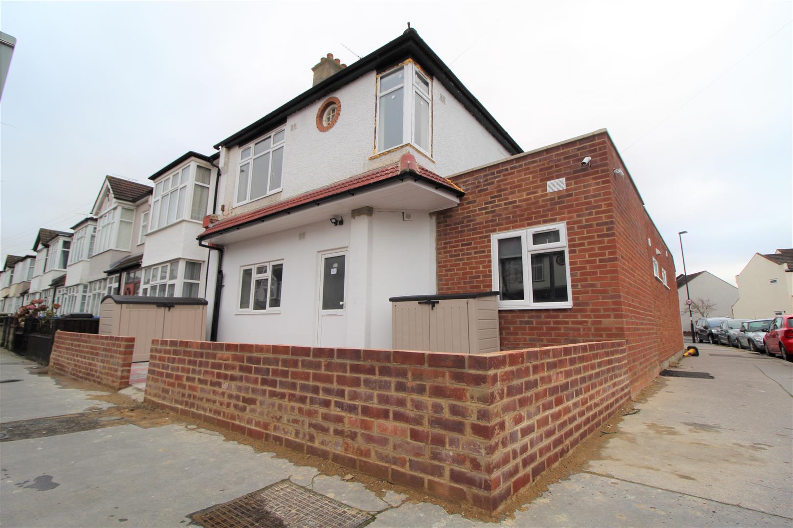 House Hermitage Lane in Greater London