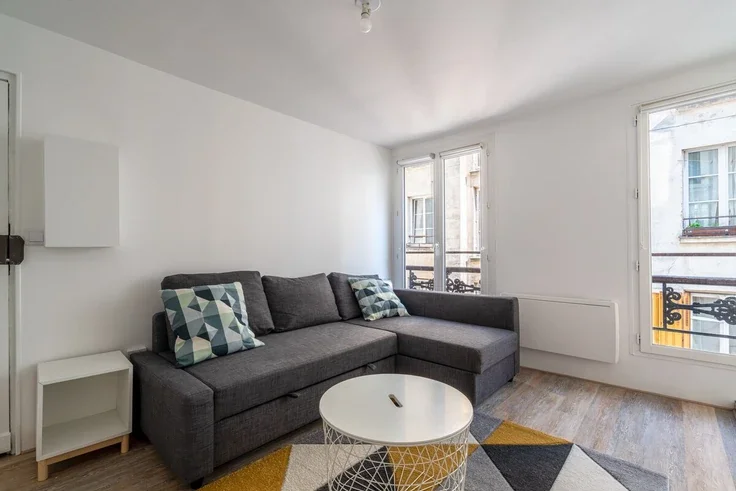 Flat Rue de Mazagran in Paris