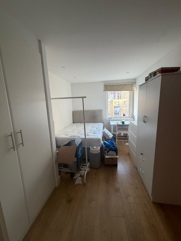 Flat Cassilis Road in Greater London