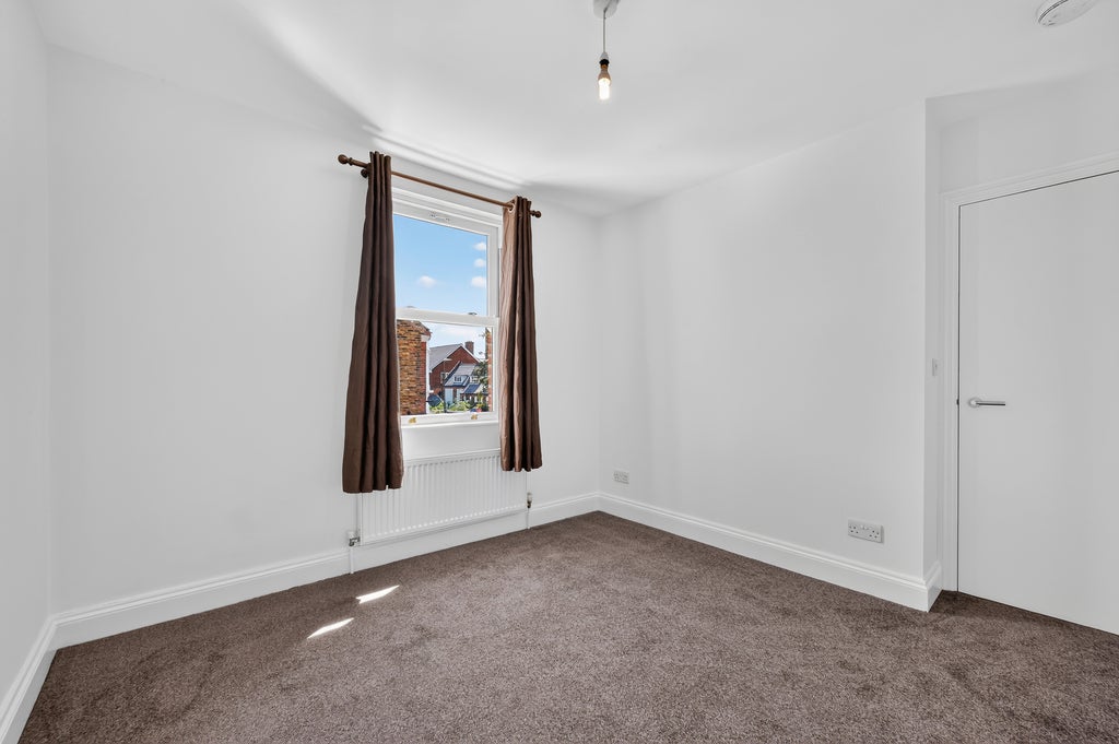 Flat The Broadway in Greater London