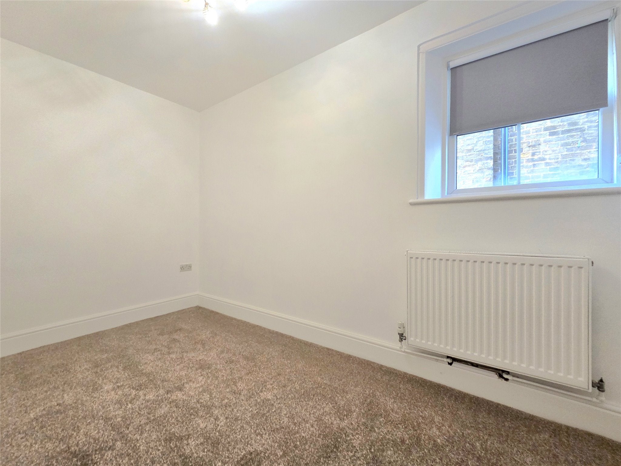 Flat Footscray Road in Greater London