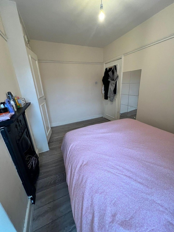 Flat Great West Road in Greater London