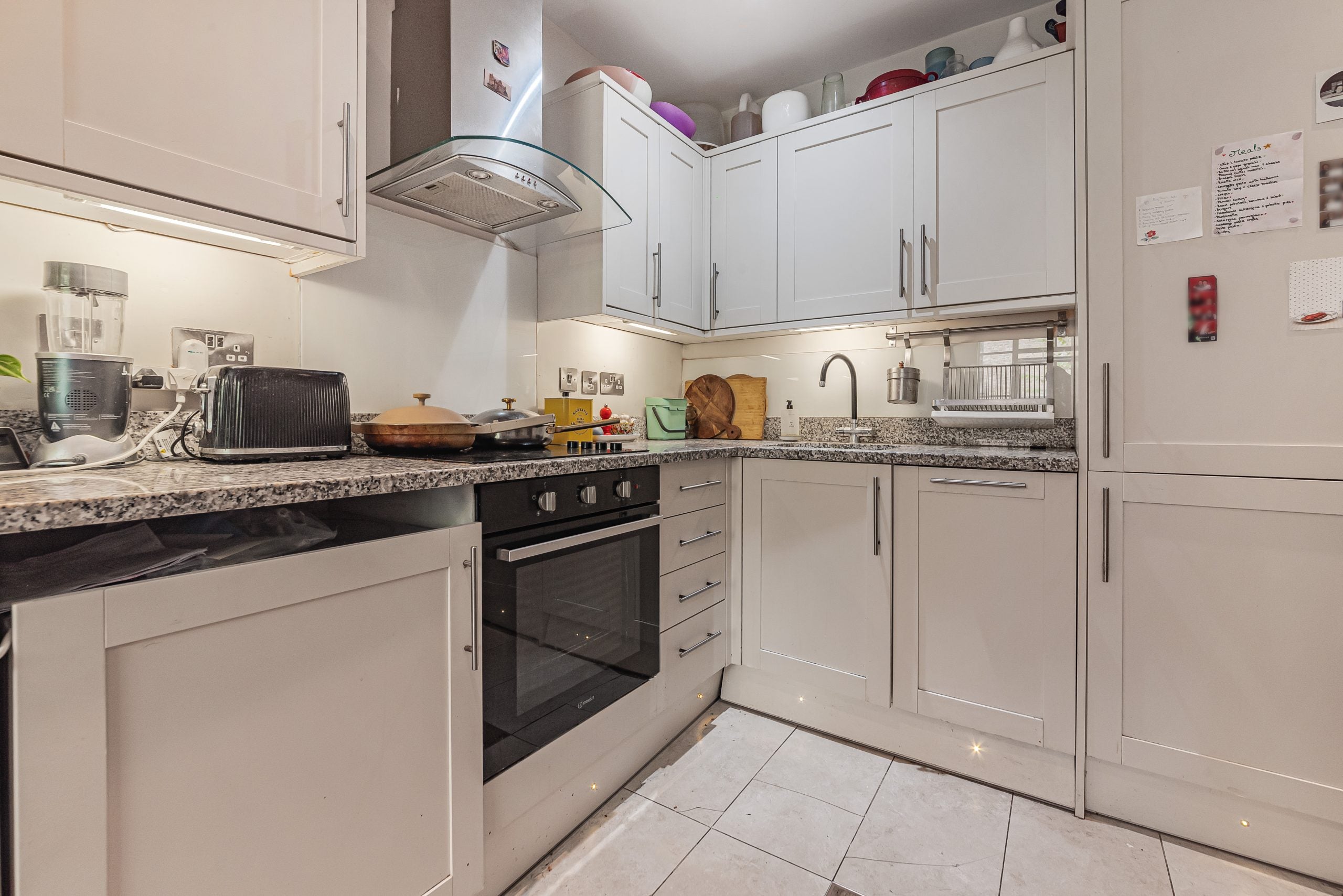 Flat Mandela Street in Greater London