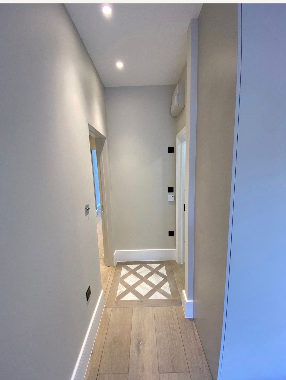 Flat Wykeham Road in Greater London