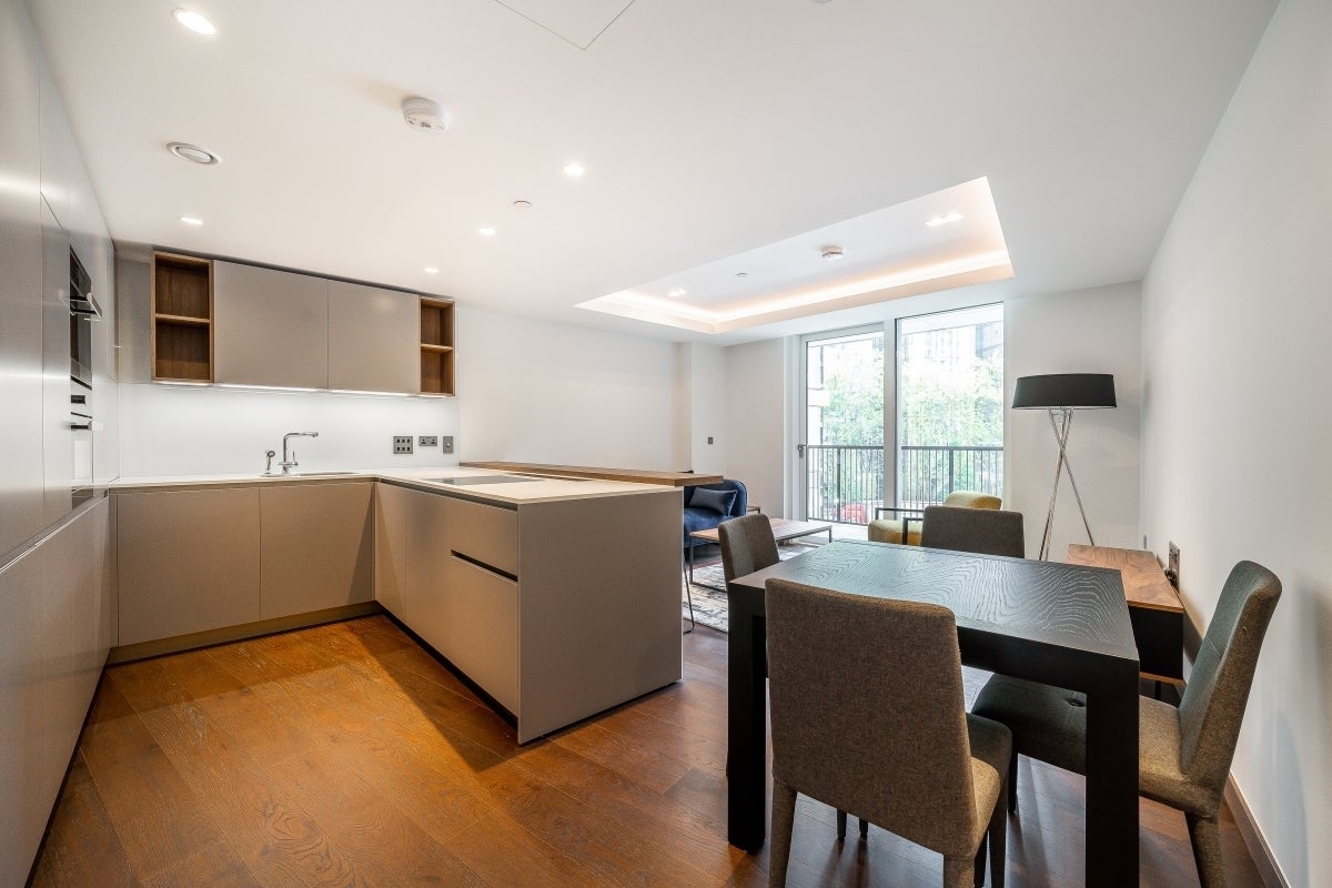 Flat Harrow Road in City of Westminster