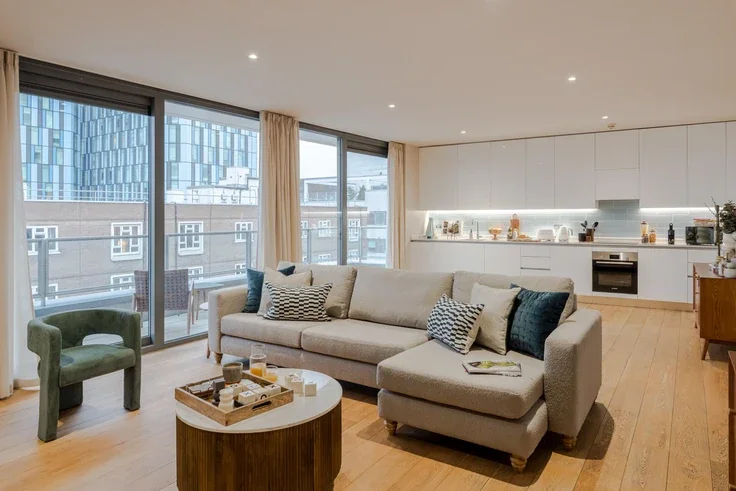 Flat Northdown Street in Greater London