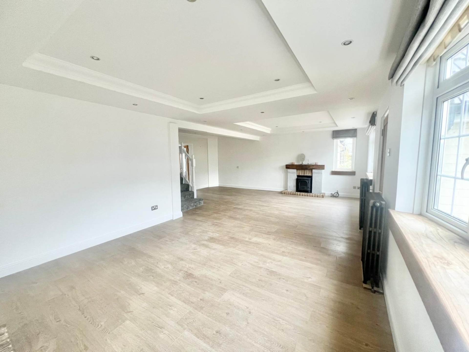House Cromwell Road in Brentwood