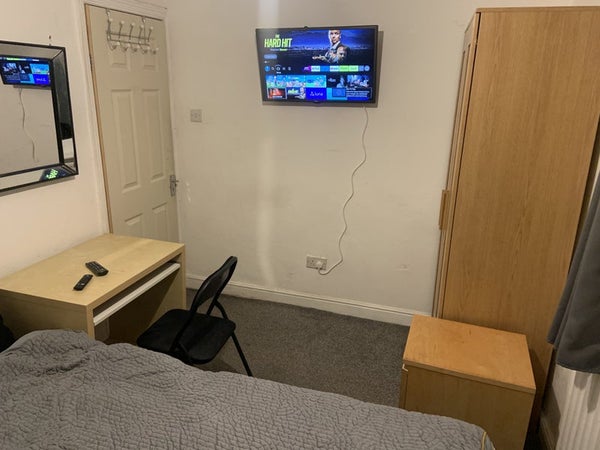 Flat Oakdene Street in Manchester