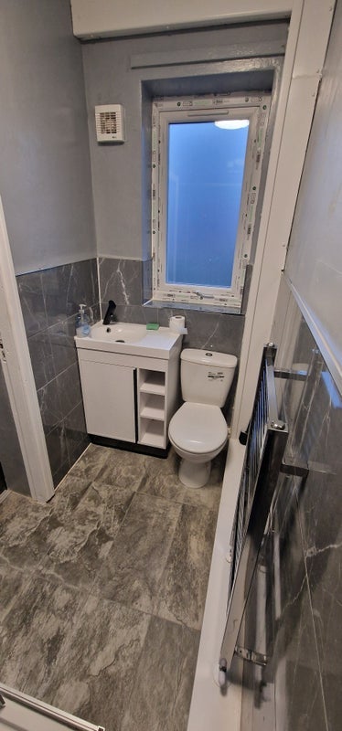 Room Abbey Crescent in Heywood