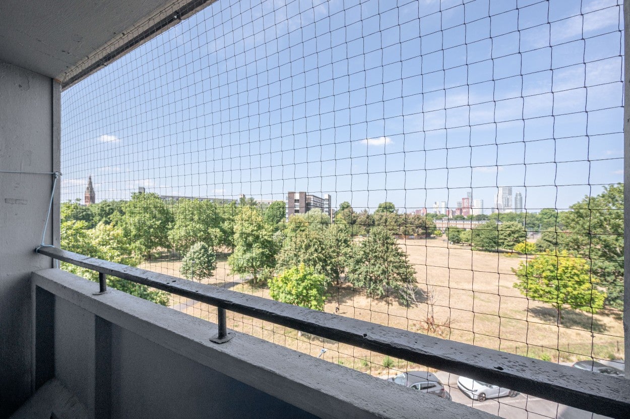 Flat Hillingdon Street in Greater London