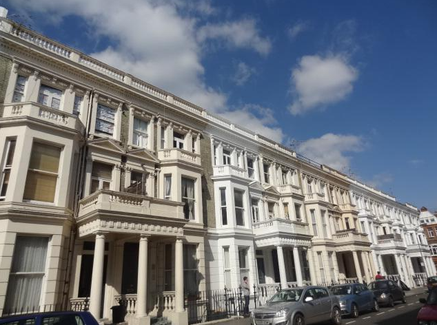 Flat Holland Park Avenue in Greater London