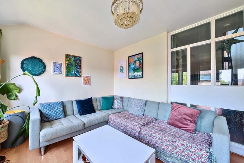 Room Garnies Close in Greater London