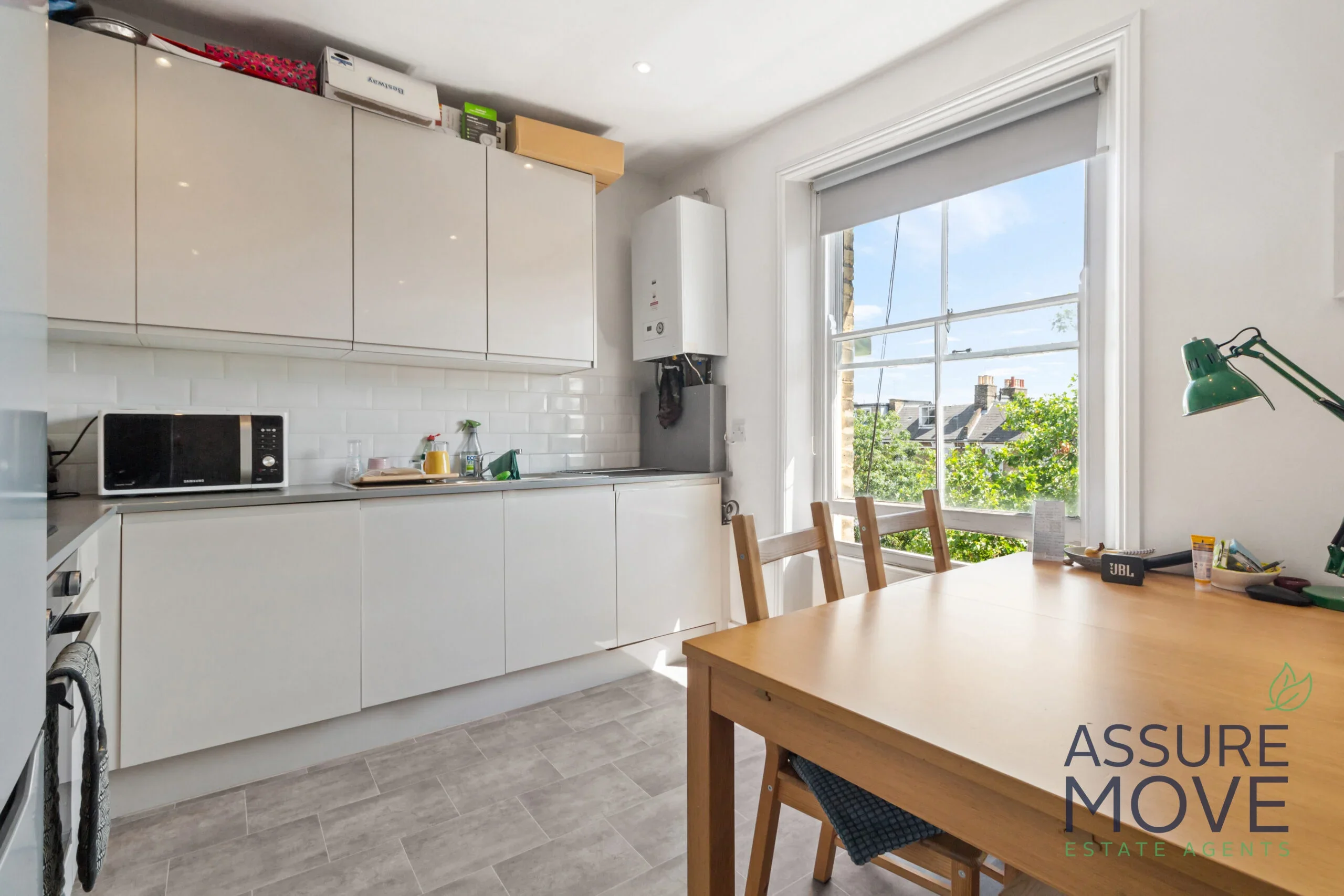 Flat Petherton Road in Greater London